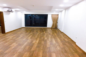 Cho thuê Chung Cư Sunshine Riverside Tây Hồ căn 3PN cơ bản giá 11tr