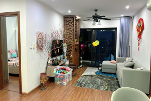 Cho thuê căn 3PN full nội thất giá 16tr tại CC Green Star Phạm Văn Đồng